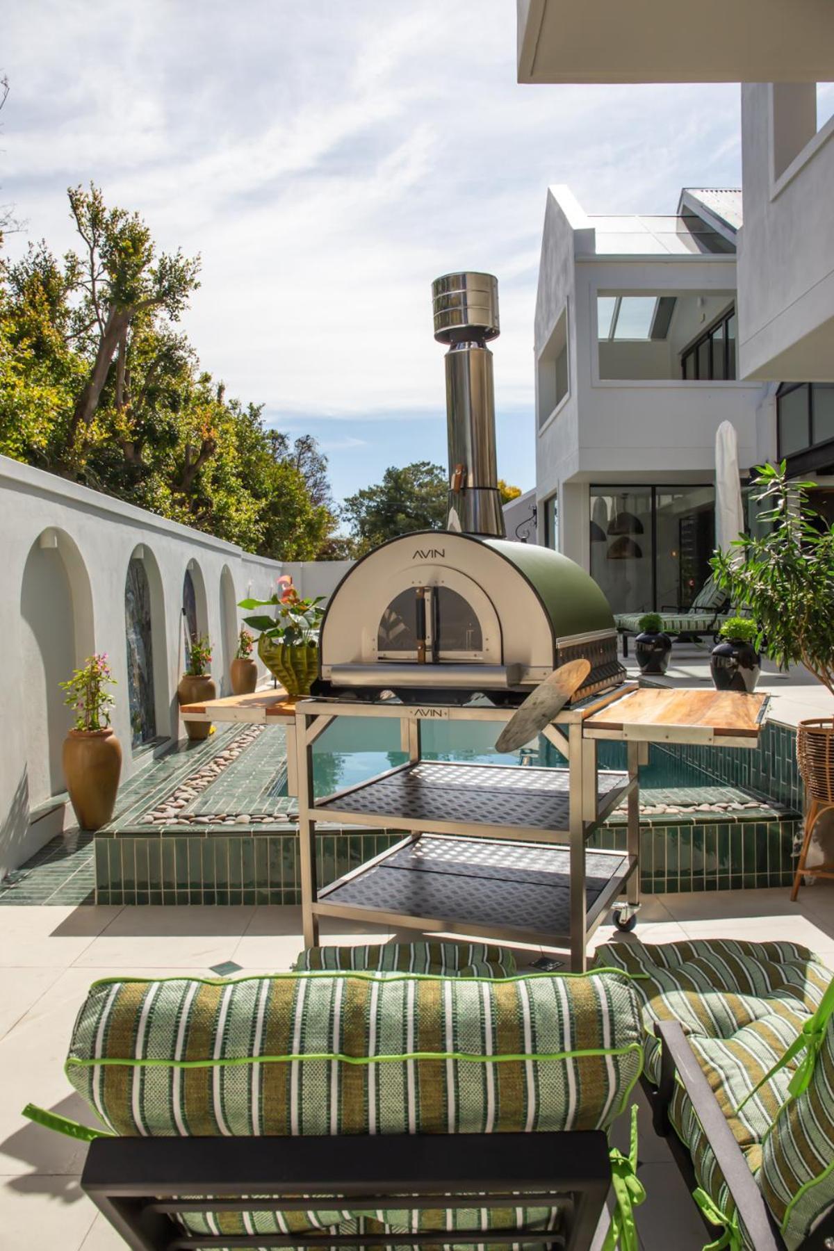 Le Petit Manoir Boutique Hotel Franschhoek Bagian luar foto