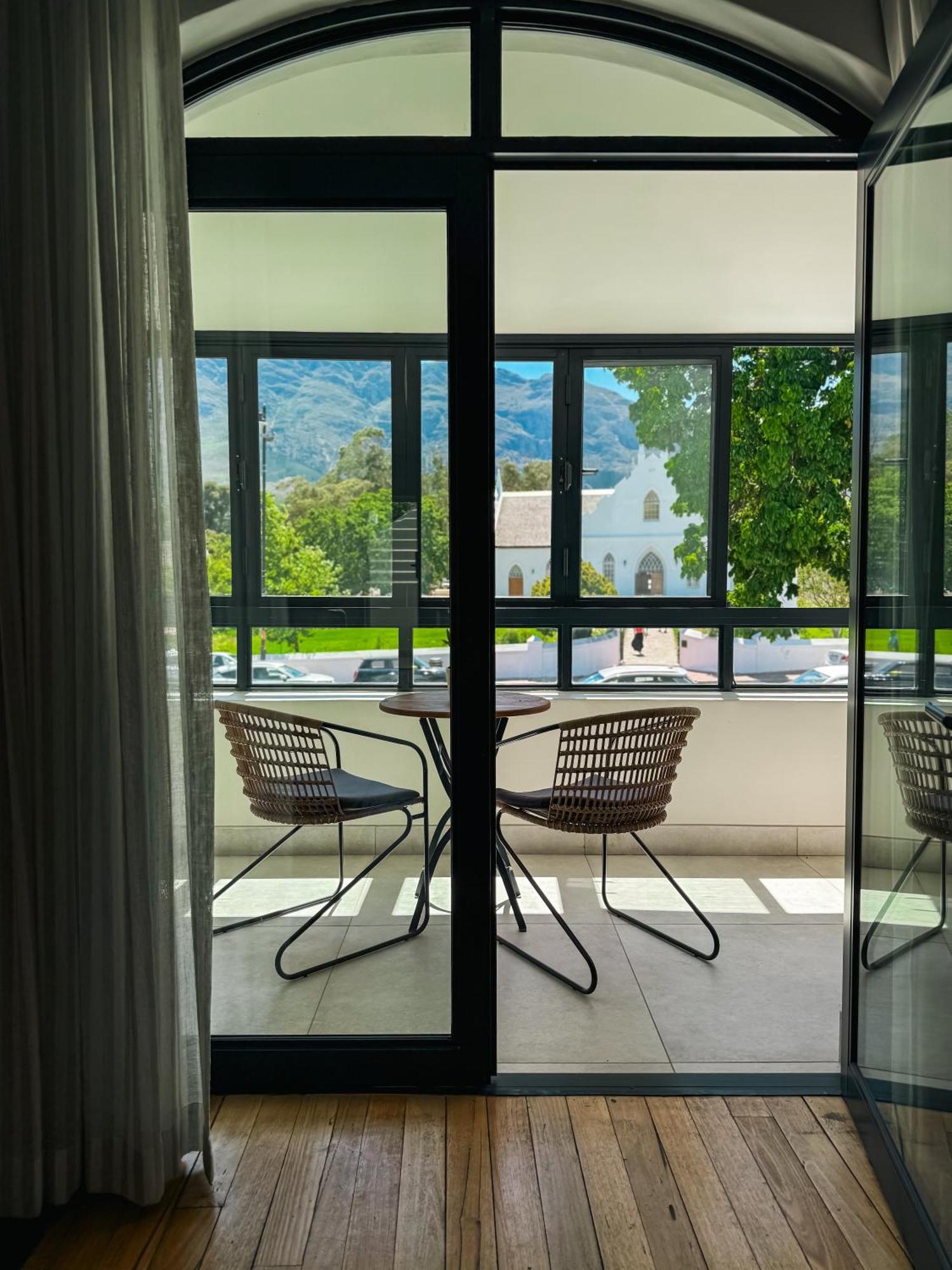 Le Petit Manoir Boutique Hotel Franschhoek Bagian luar foto